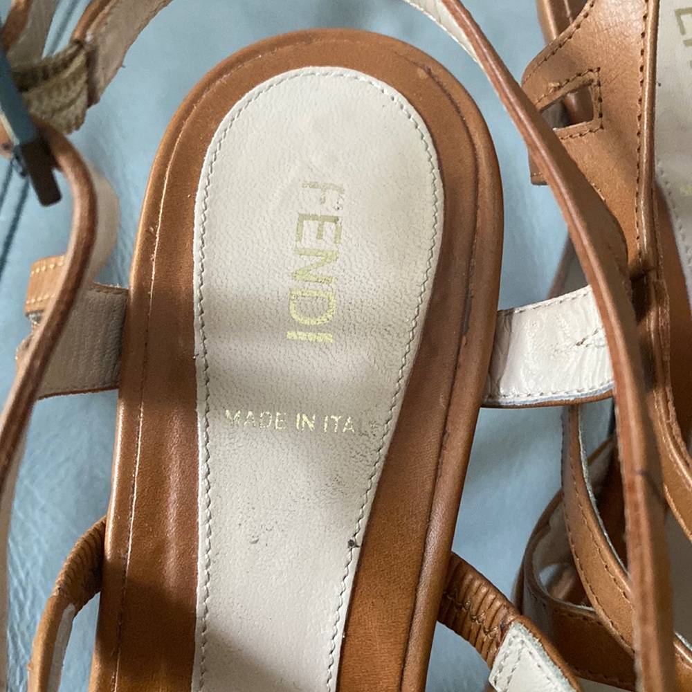 ❌SOLD❌FENDI Scotch Brown Sling Back Heels🤍🧡🤍 - Picture 6 of 13